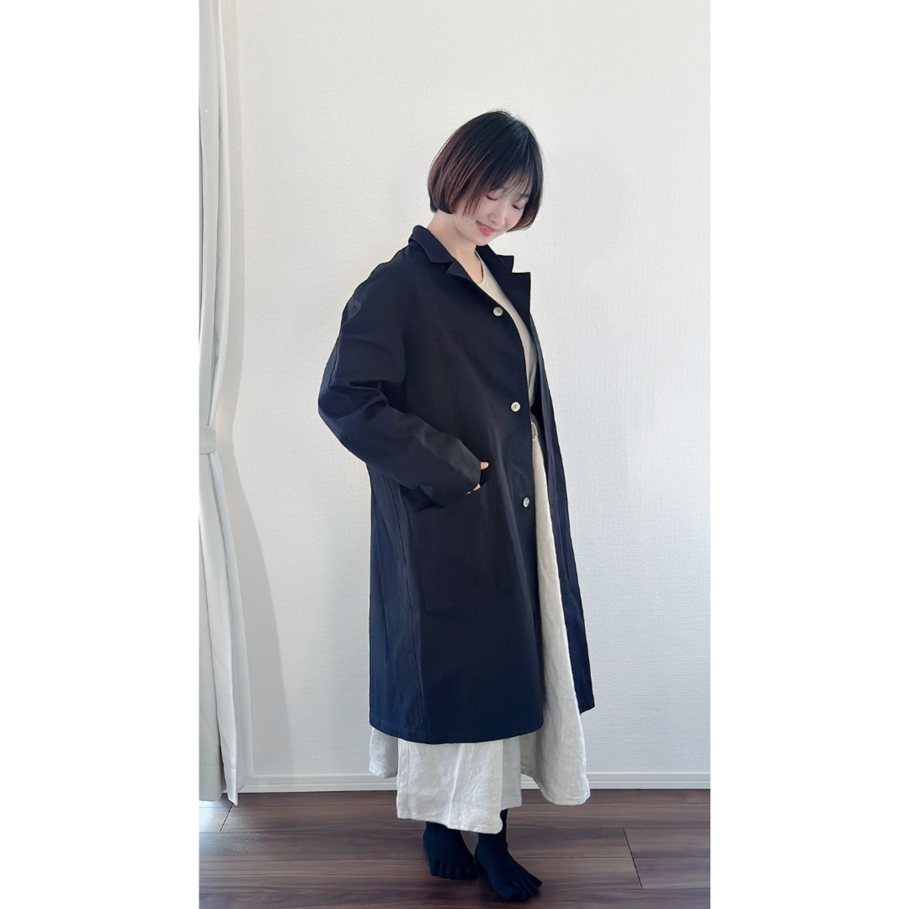 【22】アトリエコート（黒）［ezu（旧：リップル洋品店）］