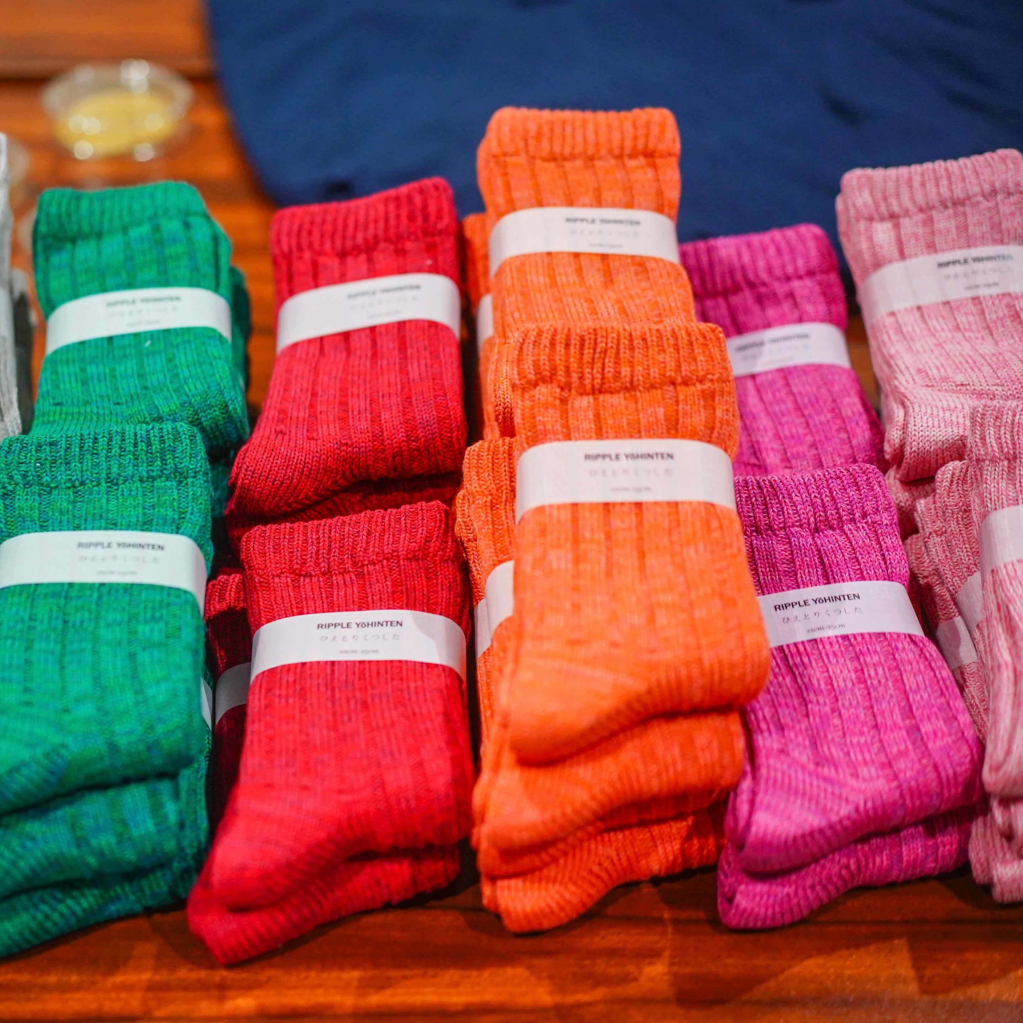 ［ezu（旧：リップル洋品店）］ひえとりくつした（22cm-25cm）